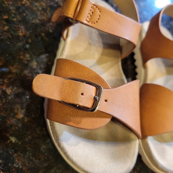 Brown Kids Sandals - Picture 6 of 11